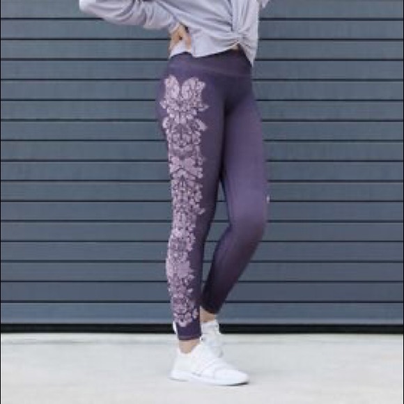 fabletics butterfly leggings
